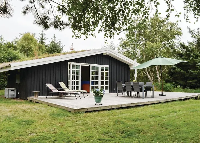 Three-bedroom In * Rømø